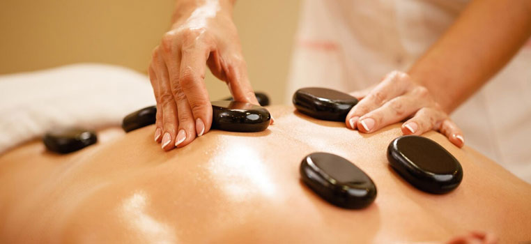 Hot-Rocks-Massages